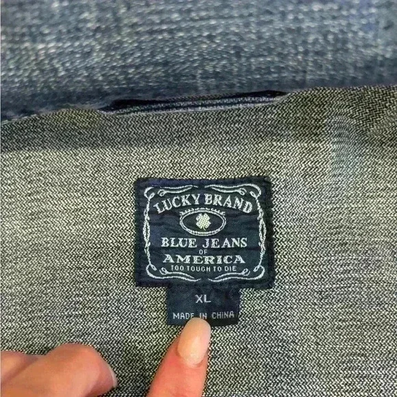 NWOT hand painted Lucky Brand ATL  Atlanta Denim Jacket Sz Xl - Picture 4 of 8